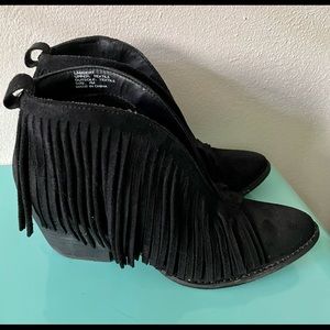 Coconuts by Matisse BLACK FRINGE 😍